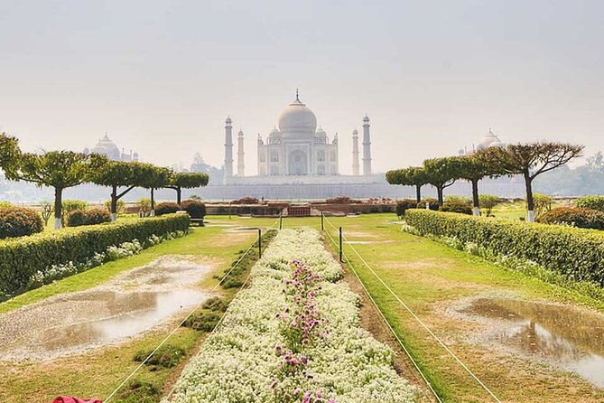Same Day Taj Mahal Tour by car - DoubleTree by Hilton Agra buffet lunch: a timer-friendly pause