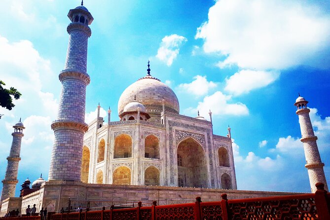 Same Day Taj Mahal Tour by car - How the guide and driver can make the day feel worth it