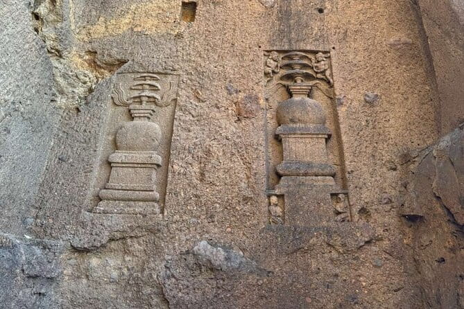 Sanjay Gandhi National Park+ Kanheri Caves + Temple +Tigar Safari - Chinchpada and Warli art: how everyday life becomes art
