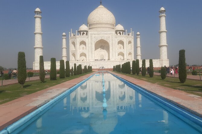 "Skip-the-Line Taj Mahal Tour With Guide" - How the Guide Improves Your Photos and Your Pace