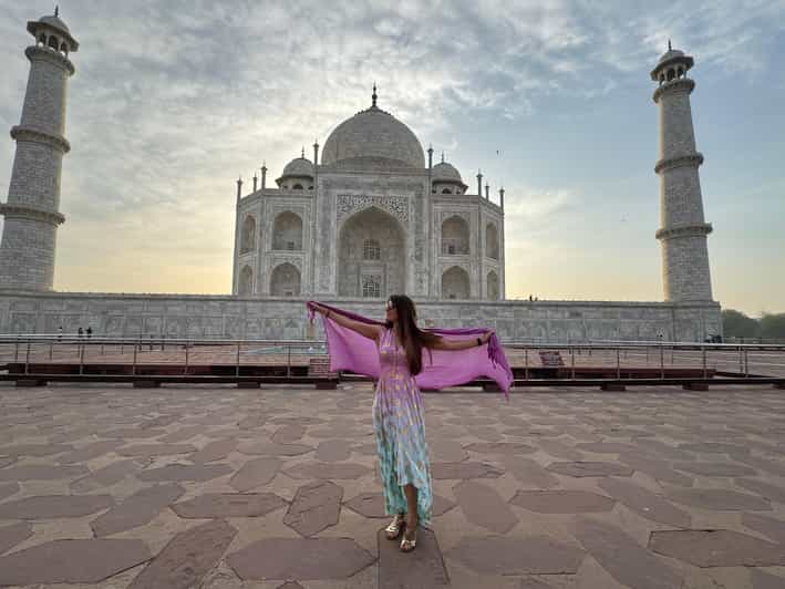 skip the line taj mahal tour with private tour guide - Should You Book This Skip-the-Line Taj Mahal Tour?