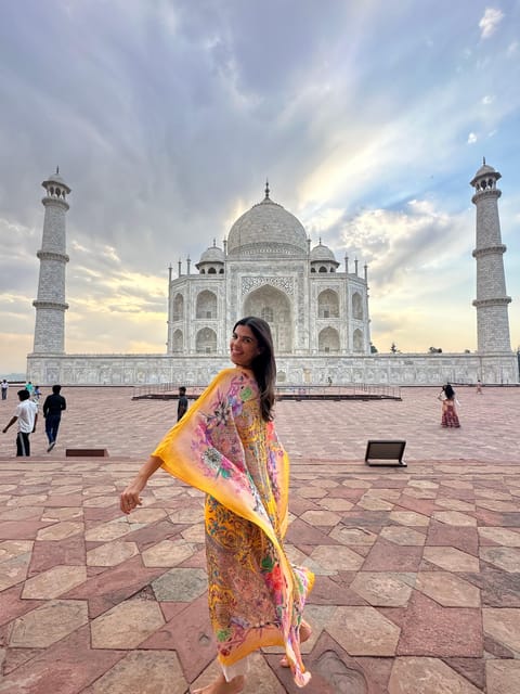 skip the line taj mahal tour with private tour guide - Photo Stops: How to Get Pictures You Actually Want to Keep