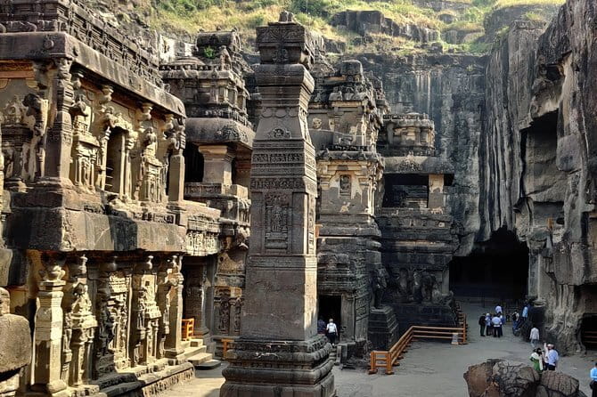 Skip-the-queue private Ajanta & Ellora 2-Day Tour - Private AC car and driver: the comfort part people underestimate