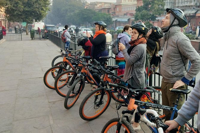 Small-Group Early Morning Pink City Bike Tour - The included breakfast and chai break you’ll actually enjoy