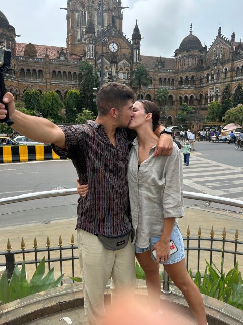 South Bombay Live Walking Tour - How Guides Like Ali and Nisar Make It Click