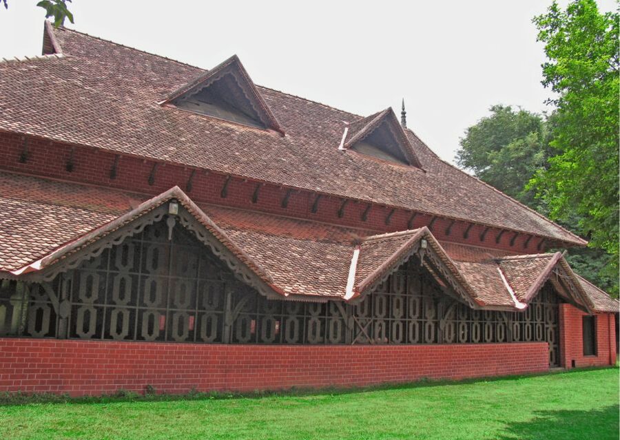 Spiritual Walk Tour Trivandrum (Guided Walking Experience) - Sree Padmanabhaswamy Temple: the main spiritual anchor