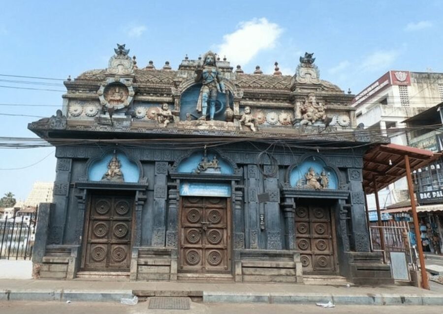 Spiritual Walk Tour Trivandrum (Guided Walking Experience) - The guide’s role: questions, pacing, and temple etiquette