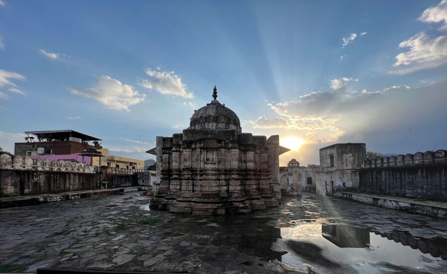 Spiritual Walking tour with Puja Ceremony -The Pushkar Route - Value check: why $6 for 3 hours can make sense in Pushkar