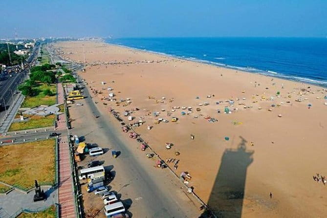 Splendid Chennai: Private Half Day Tour of Chennai - Marina Beach drive: long, lively, and made for easy people-watching