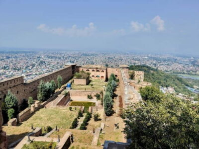 Private Old City and Mughal Gardens Guided Tour