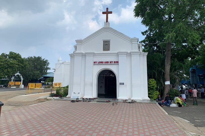 St Thomas Trail in Chennai by Wonder tours - Little Mount Shrine: cave, penance, and the escape opening