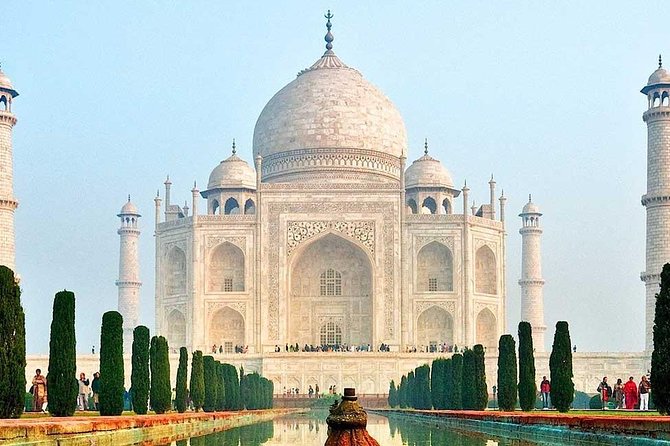 Sunrise Taj Mahal and Agra City Tour - Local markets and shopping, with an eye for quality