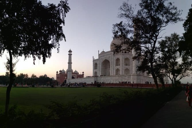 Sunrise tour of Taj Mahal with Guide - Key things that make this tour feel worth it