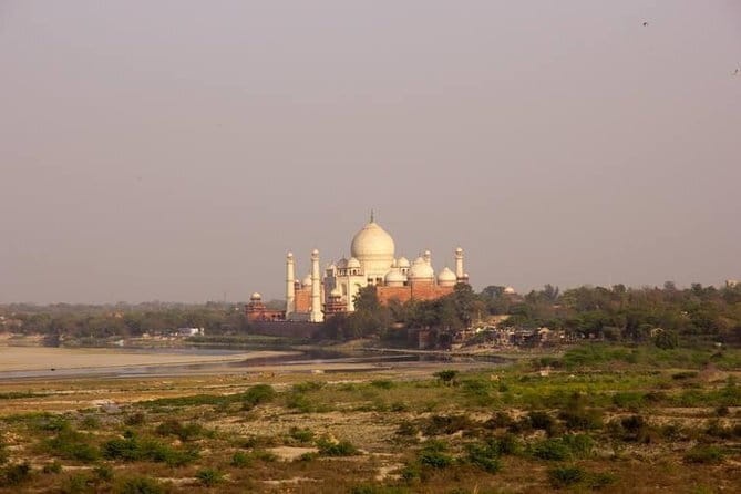 Taj Mahal, Agra Fort, Baby Taj Tour from Delhi by Superfast Train - Delhi Pickup, Train Ride, and the Meet-and-Go Moment