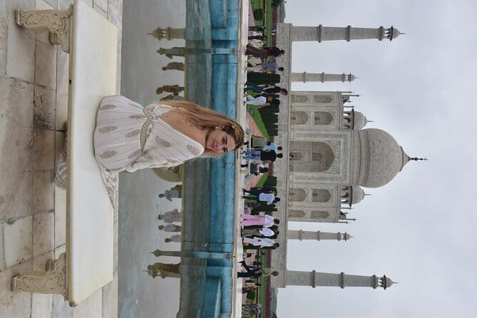 Taj Mahal & Agra Fort Skip-the-Line Tour from Delhi or Agra - Guide quality: what to look for, including Akleem Khan