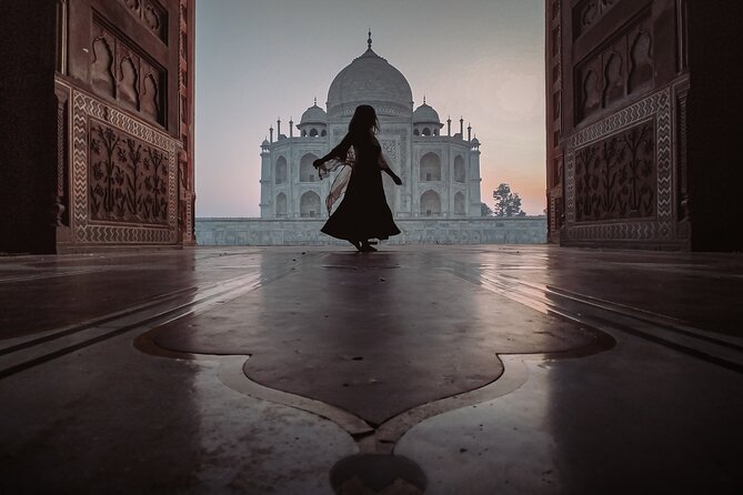Taj Mahal & Agra Private Day Tour from Delhi - All Inclusive - Agra Fort: the Mughal stronghold part of the story
