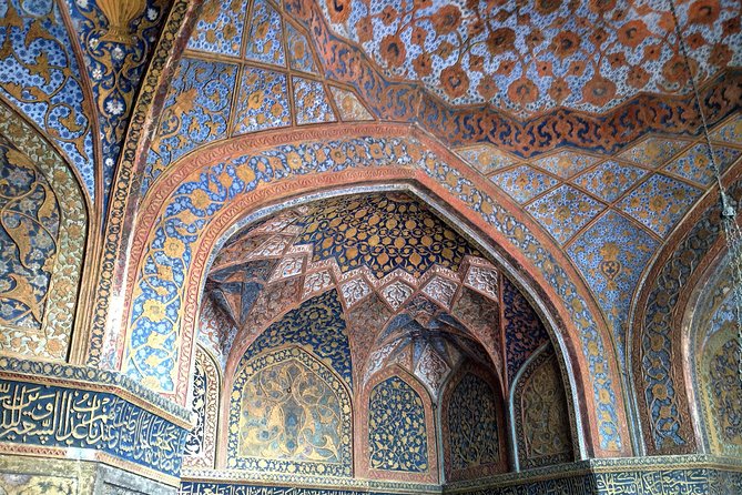 Taj Mahal Agra Same Day Tour From Delhi By Car - Lunch at a 5-star hotel buffet, and why it matters