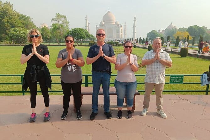 Taj Mahal and Agra Private Day Tour From Jaipur with 5 Star Meal - Jaipur to Agra by Private AC Car: The Comfort Factor Matters
