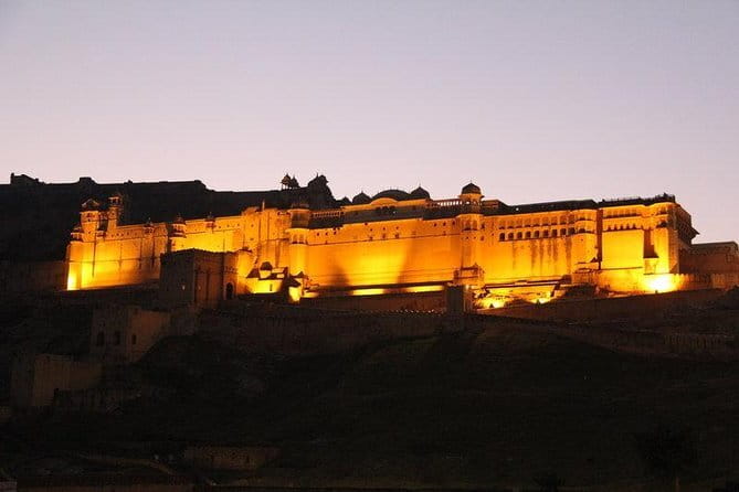 Taj Mahal and Agra Private Day Tour From Jaipur with 5 Star Meal - What Tour Style Is This Best For?