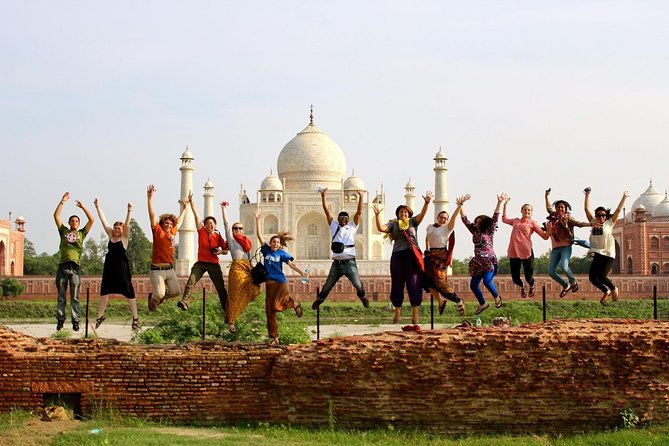 Taj Mahal Day Tour from Delhi By Car (Award Winner) - Lunch in Agra: using the 1-hour break without rushing