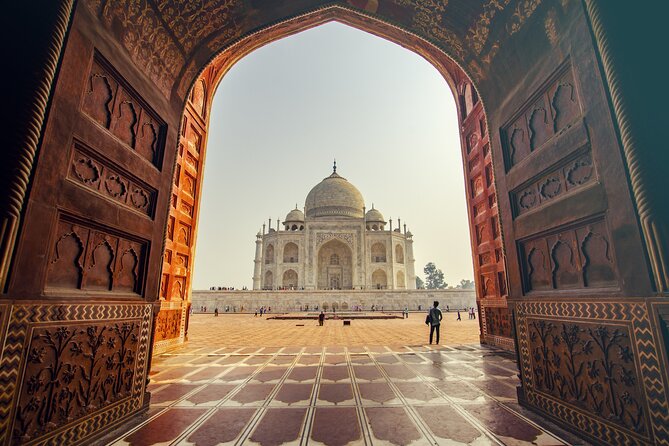 Taj Mahal entry tickets - Skip the line with Licensed Tour Guide - Price and value: what $30.69 really buys you
