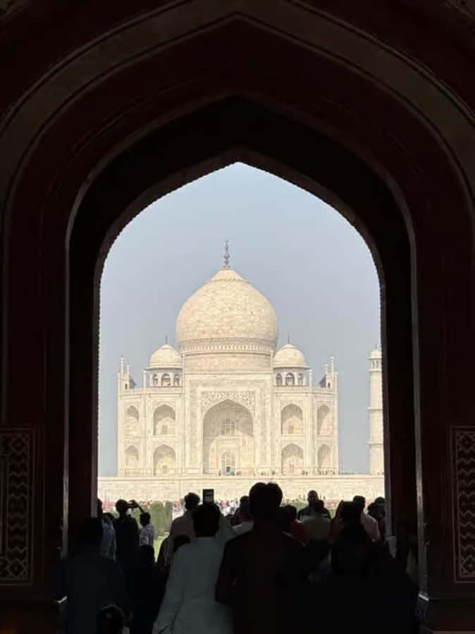 Taj Mahal: Foreigner Express Ticket (High Value) - Inside the Taj Mahal Circuit: Your Guide, Your Photos, Your Flow
