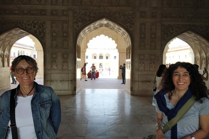 Taj Mahal Local Tour - 7:00am Pickup and Door-to-Door Transport