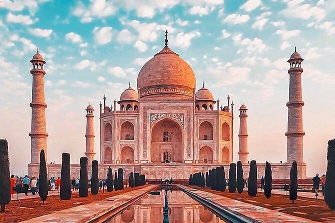 Taj Mahal Overland - Only for Cruise Ships - From Kochi to Agra: Transfers and Flights Built for Time Pressure
