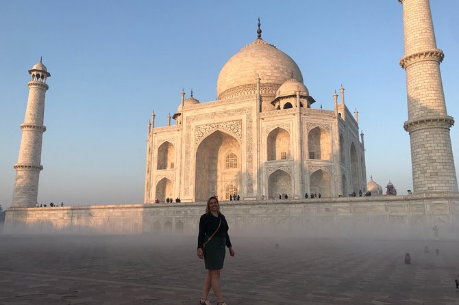 Taj Mahal skip the line luxury tour with guide - Getting From Delhi to Agra: Private AC Comfort and the Right Pace