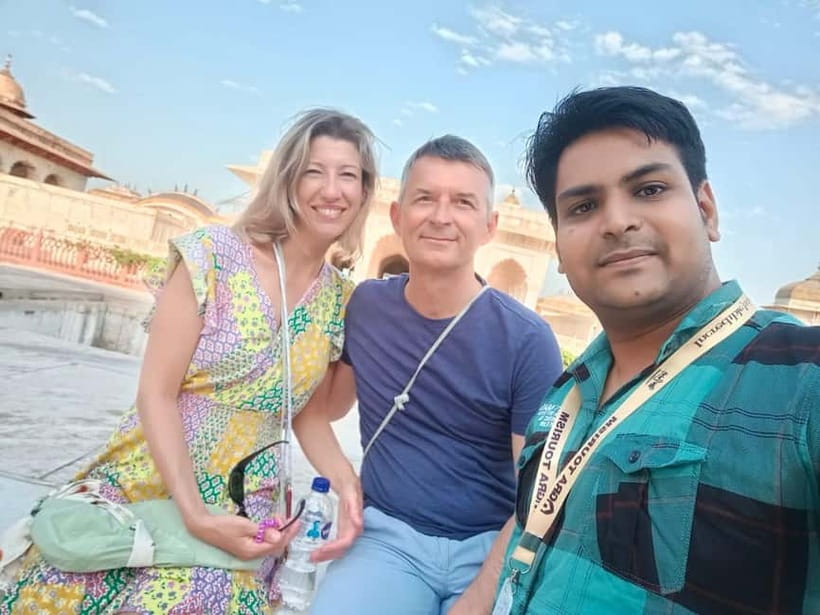 Taj Mahal Sunrise Tour: Express Ticket, Guide & Photos - After the mausoleum: marble inlay demonstration