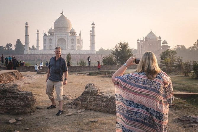 Taj Mahal Sunrise Tour & Full day Agra With Local Guide - Agra Fort: Mughal power in red stone (and why 2 hours works)