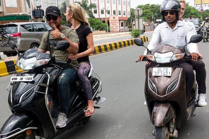 Taj Mahal Tour By Auto Or Rickshaw - Guide and driver quality: what good service looks like here