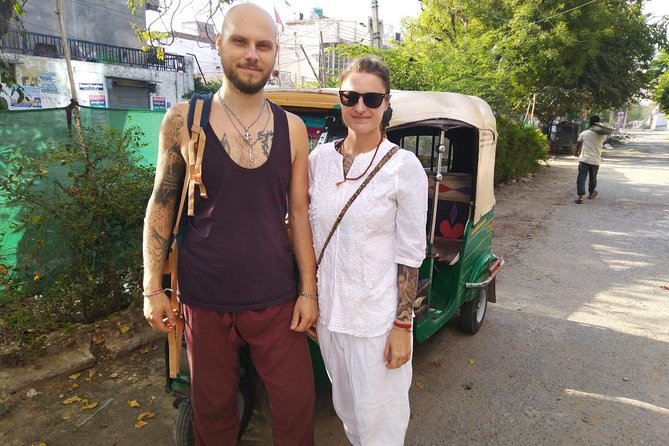 Tajmahal Full day Tour by tuk tuk - Meet your driver: Mukul’s smooth handoff
