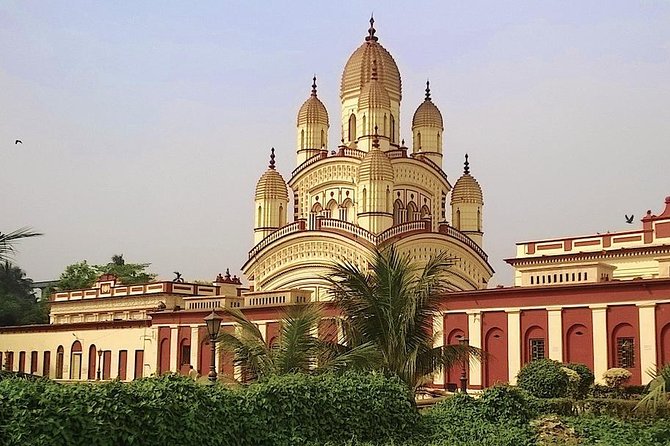 Temple and spiritual trail in Kolkata - Lunch Break: Traditional Food That Keeps the Day Moving