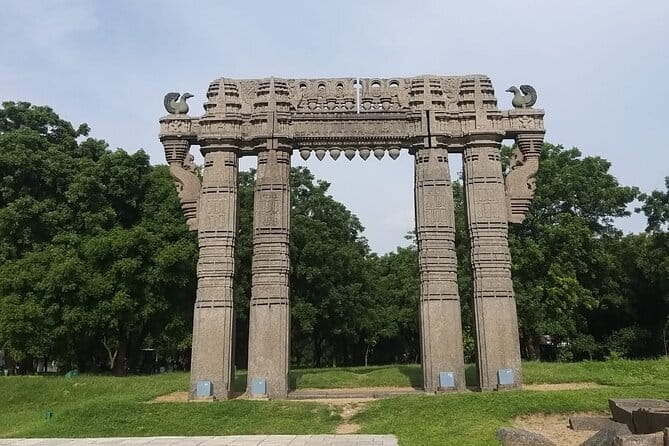 Temples and Tales of Kakatiya's A Journey Through Time and Stone - How the guide turns Kakatiya “ideas” into things you can see