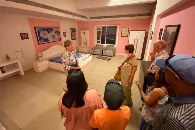 The Famous Bollywood Tour of Mumbai - Step-by-Step: Your Half-Day Inside the Studios