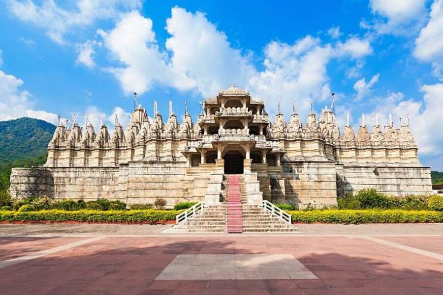 Transfer from Jodhpur to Udaipur via Jain Temple in Ranakpur - The Ranakpur Jain Temple Stop: What You Should Expect to See