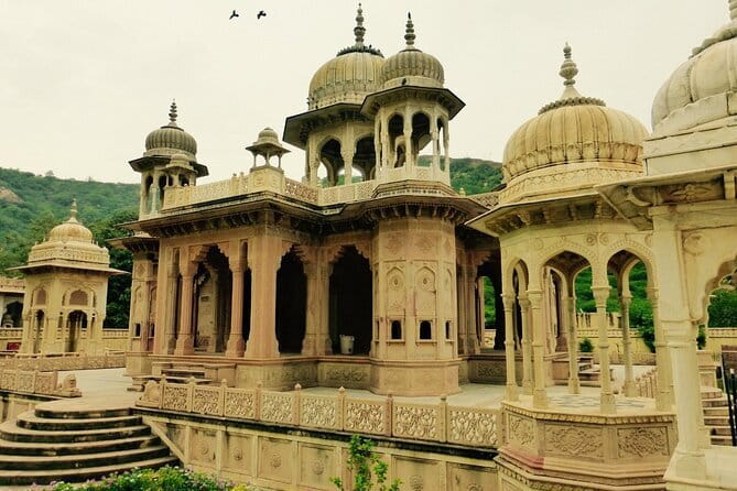 Travel Through the Streets of Jaipur by Tuktuk with a Local - Key things that make this Jaipur tuktuk tour work