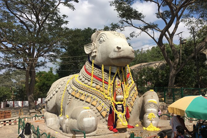 Treasures of Mysuru - day tour - Chamundi Hills and the Chamundeshwari Temple for city views