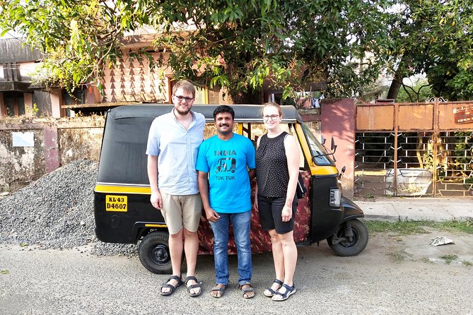 Tuk-Tuk Shopping Tour in Kochi – Spices,Crafts,Silks & Souvenirs - Chinese fishing nets and Church of Saint Francis: quick, classic, and photo-ready