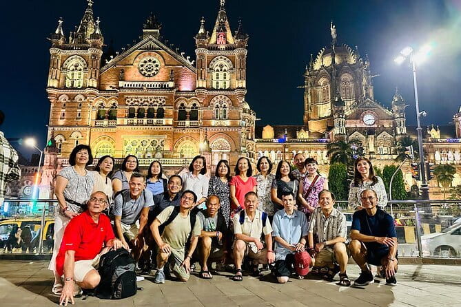 Twilight in Mumbai: Discover the City by Night with Food Options - A 4-hour Mumbai night loop, built for comfort and quick hits