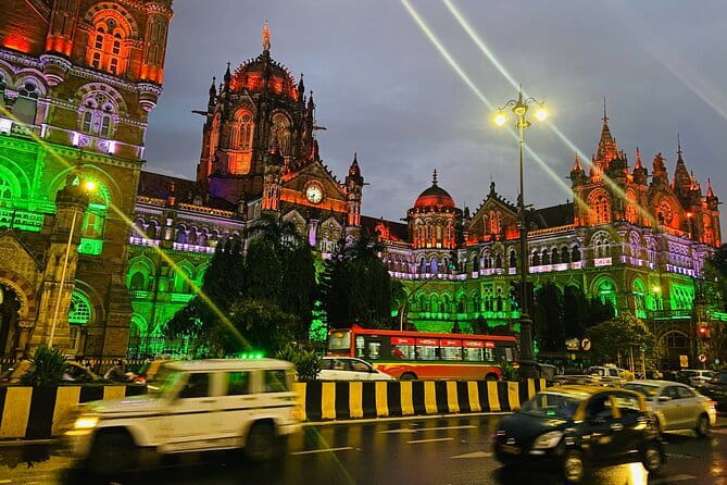 Twilight in Mumbai: Discover the City by Night with Food Options - Gateway of India to the Taj Mahal Palace facade: the opening glow