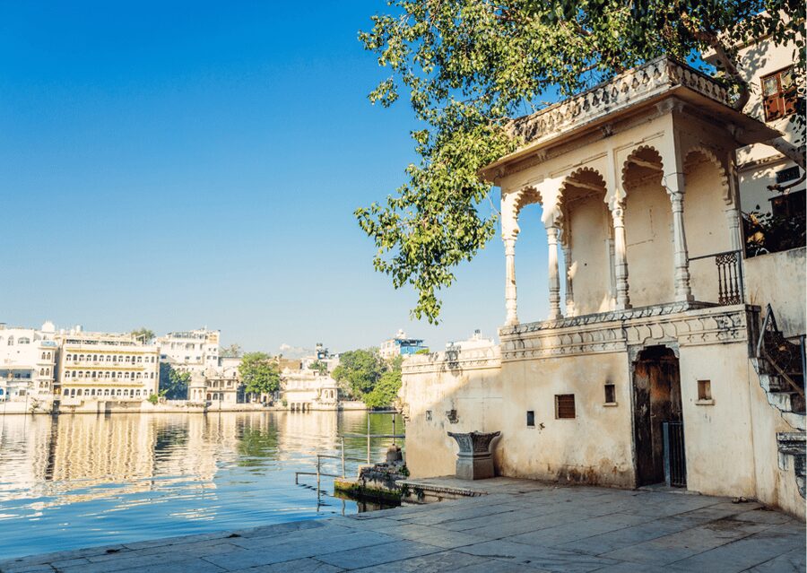 Udaipur: Guided Walking Tour of Ghats with Boat Ride - Price and value: why $28 can feel right here