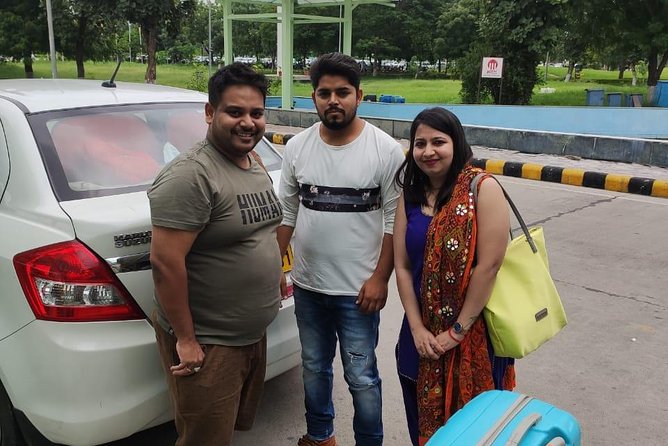 Udaipur Sightseeing Tour By Car With Guide - How long each stop really feels during an 8.5-hour day