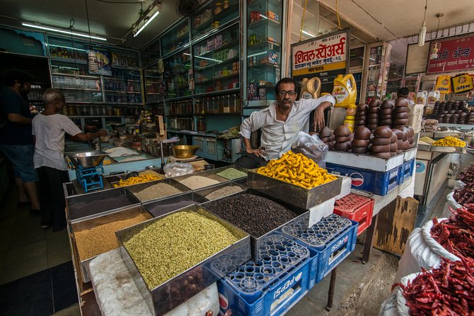 Ultimate Mumbai Full Day: Sights, Bollywood Dance, Lunch & Spices - Value check: why $178.83 can make sense for a first-day Mumbai day