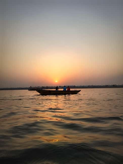 Varanasi: Hidden Secrets of Vibrant Tradition (Guided Tour) - Coffee or tea, bottled water, and a pace that respects questions