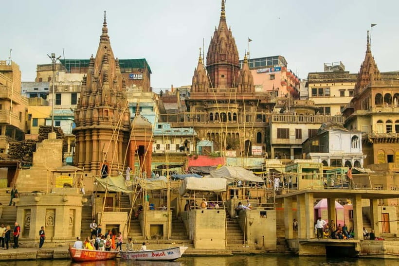 Varanasi Landmark Evening City Tour - Aarti & Boating - Why the boat view of the Ganga Aarti is the whole point