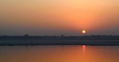 Sunrise Boat Tour with Arti Ceremony