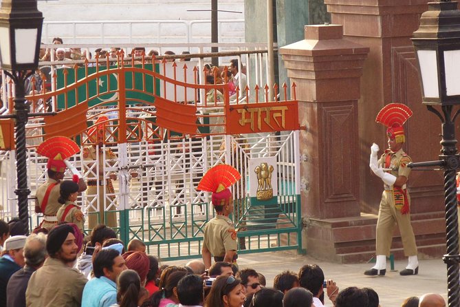 Wagah Border Amritsar Sightseeing Taxi - Pickup to parking: how the taxi saves you stress in Amritsar