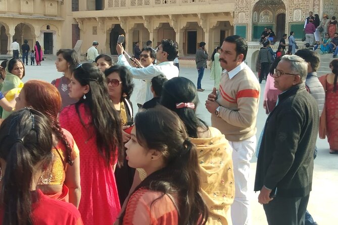 Walking Tour of Pink City (World Heritage Site) with Local Guide - Where to meet: Tattoo Cafe & Lounge by Hawa Mahal